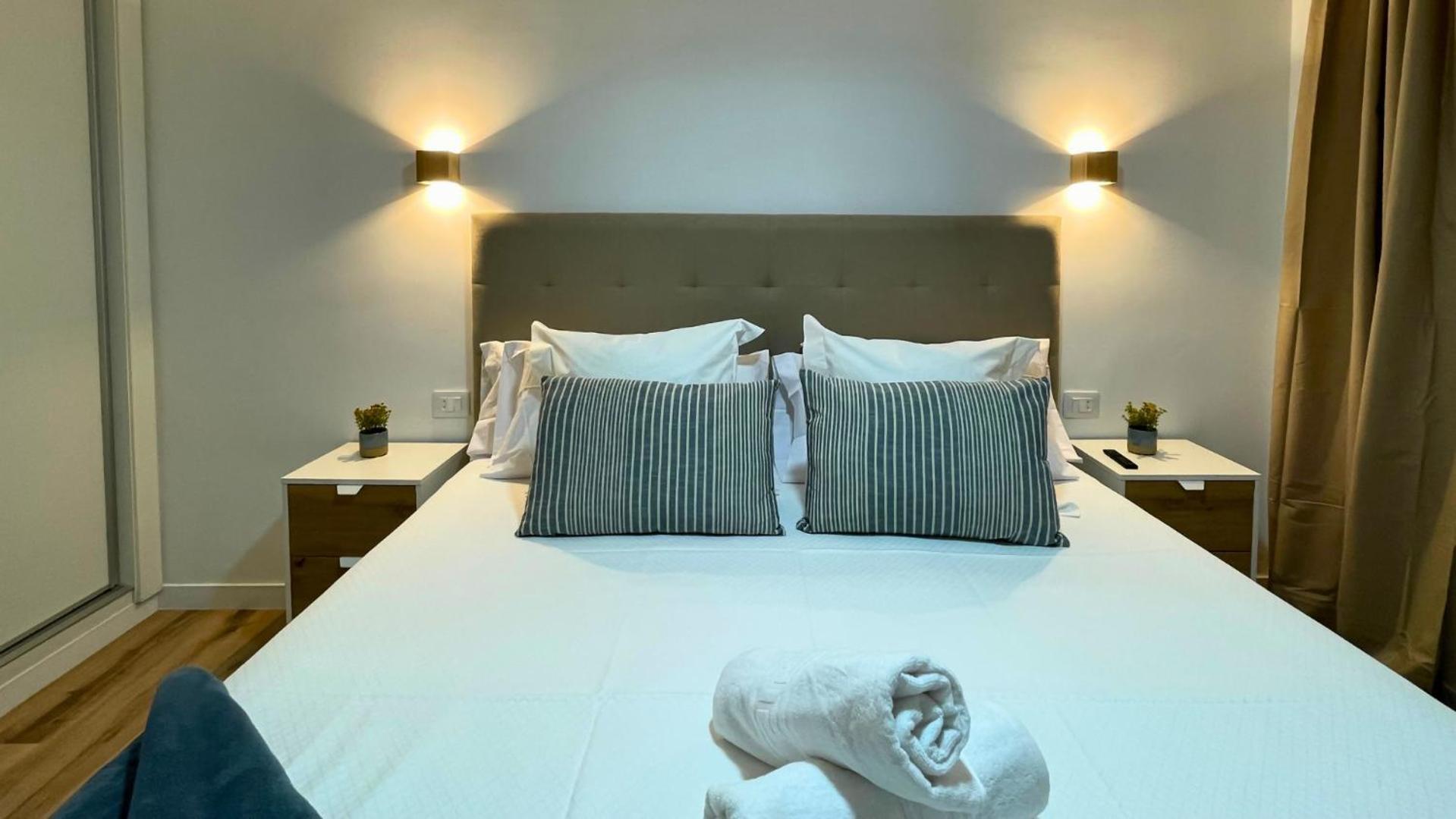 Markethome Neptuno Front 1bdr Apartment